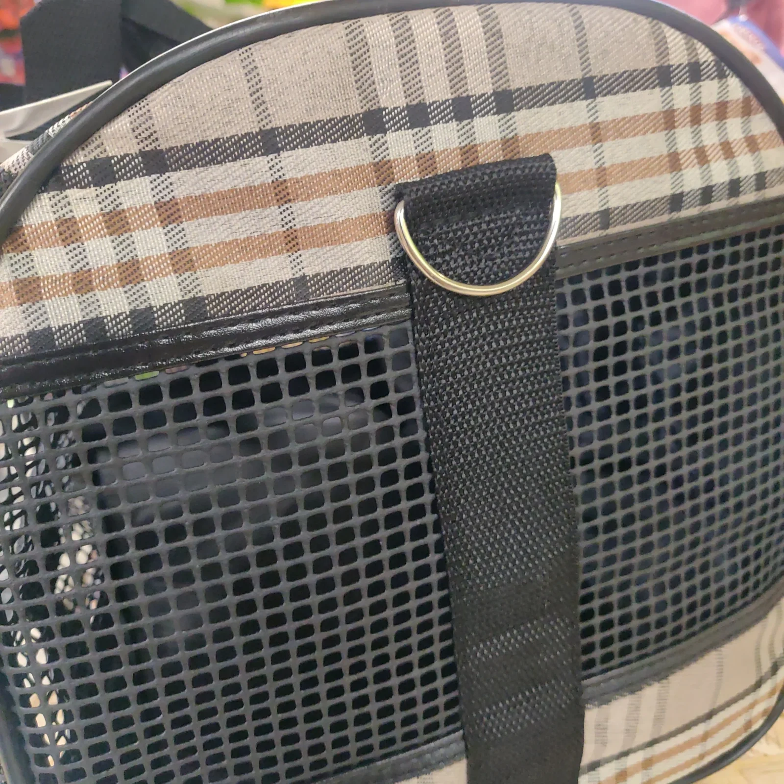 Hundetaske "Mayfair” - Lækker Brun/Beige Sports-hundetaske - Image 2
