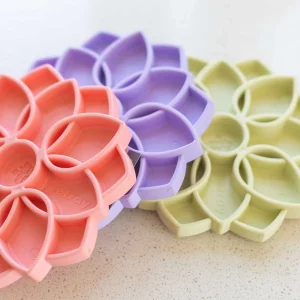 SodaPup Emat Lotus Mandala Softie aktiveringsskål med sugekopper